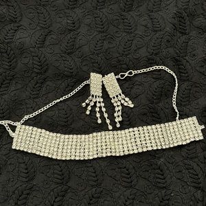 Necklace & earrings set